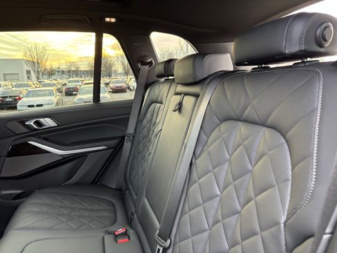 Certified 2025 BMW X5 xDrive40i w/ Climate Comfort Package image 32