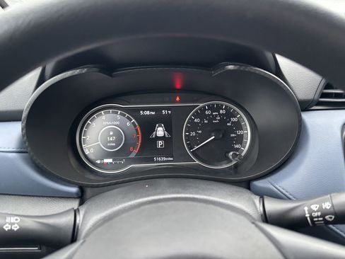 Used 2023 Nissan Versa SV FWD image 17