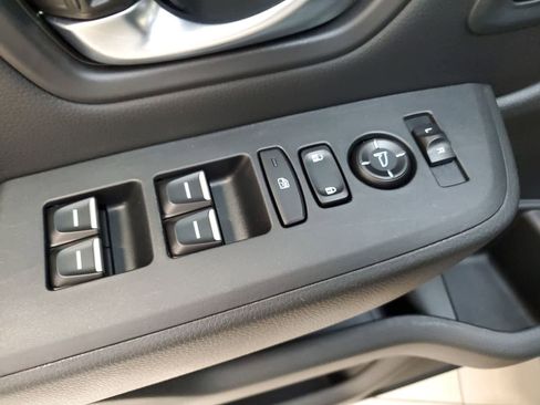 Certified 2023 Honda Pilot Touring image 18