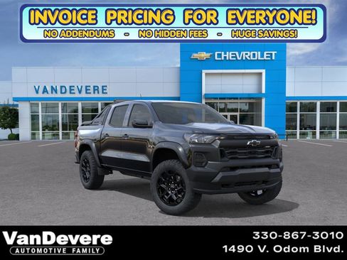 New 2026 Chevrolet Colorado Trail Boss w/ Midnight Edition AWD/4WD image 1