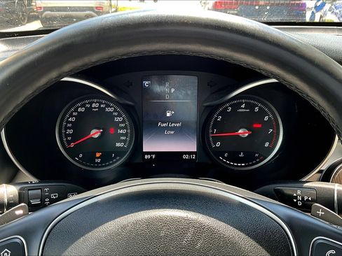 Used 2019 Mercedes-Benz GLC 300 4MATIC w/ Premium Package image 16