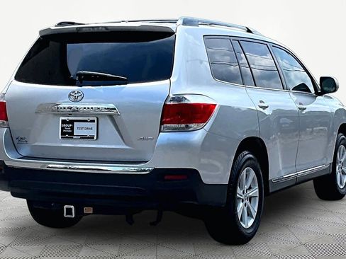 Used 2013 Toyota Highlander SE AWD/4WD image 13