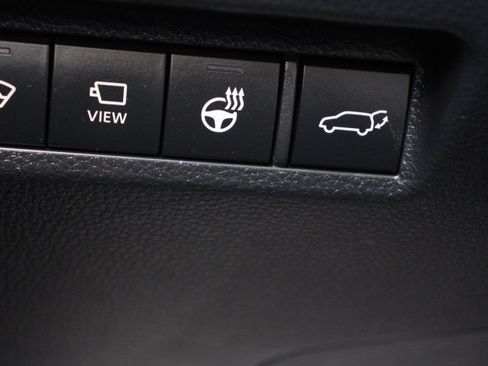 Certified 2022 Toyota RAV4 Limited image 30