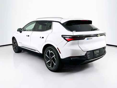 Used 2025 Chevrolet Equinox EV LT w/ Convenience Package FWD image 5