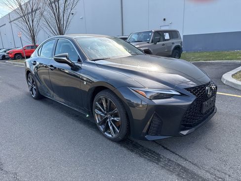 Used 2023 Lexus IS 350 F Sport image 3