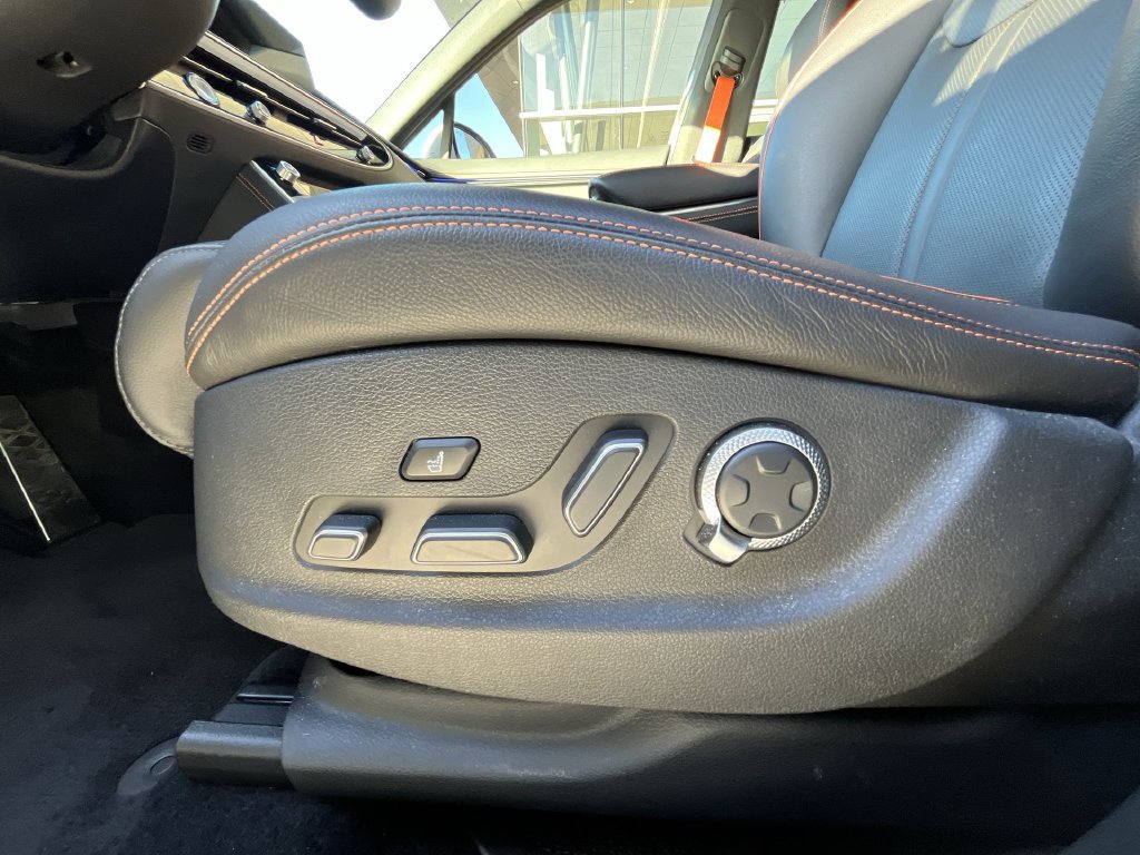 Used 2026 Genesis GV70 3.5T Sport Advanced AWD/4WD image 14