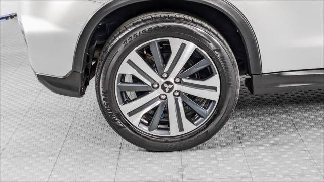 Used 2021 Mitsubishi Outlander Sport SE FWD image 32