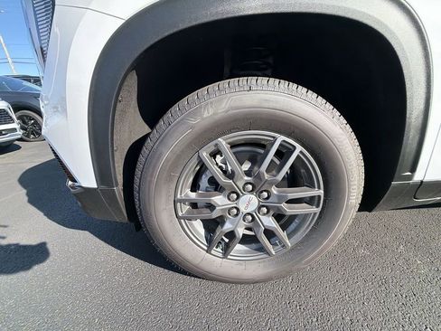 New 2026 GMC Acadia Elevation AWD/4WD image 16