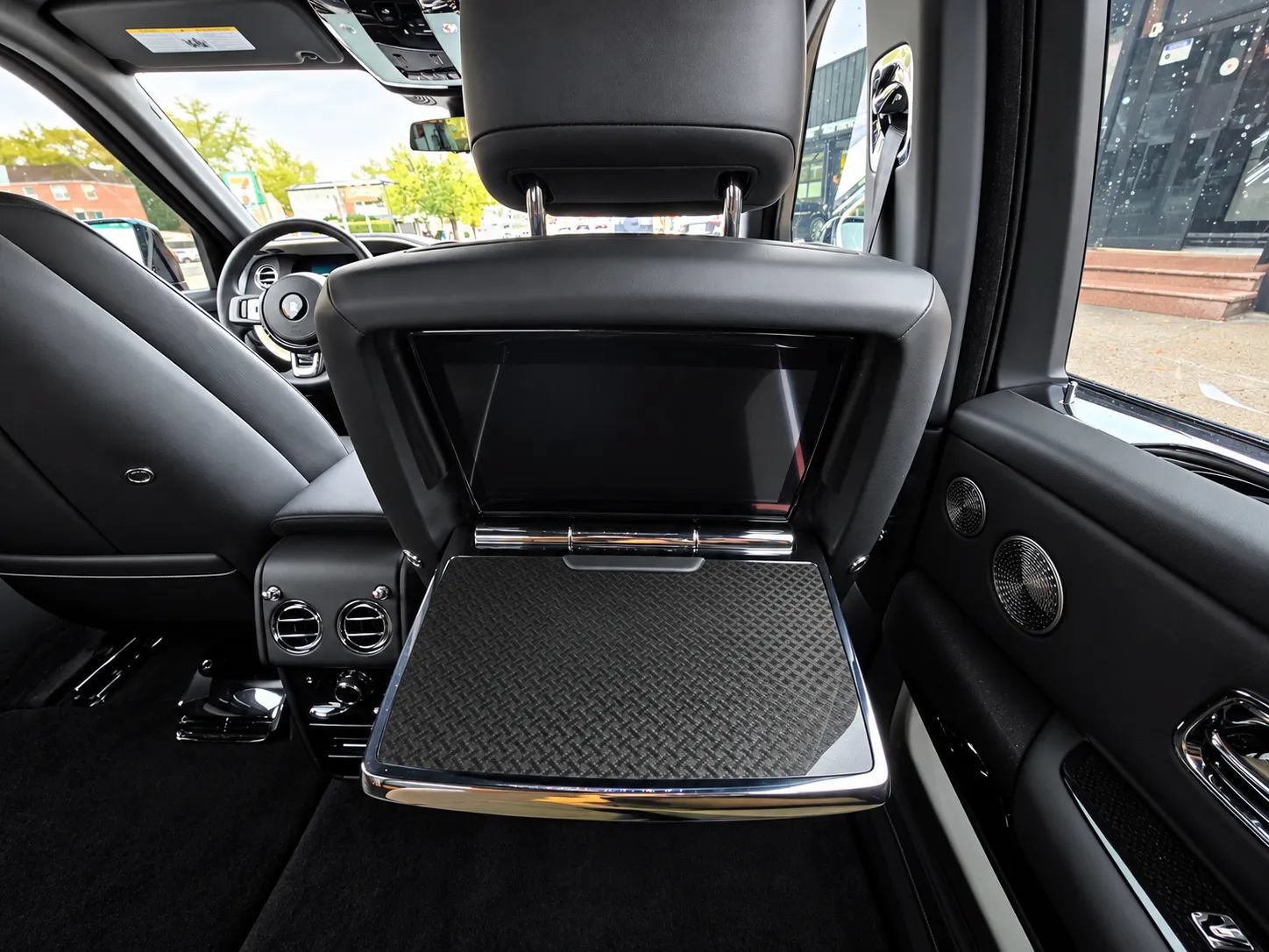 Used 2020 Rolls-Royce Cullinan Black Badge AWD/4WD image 53