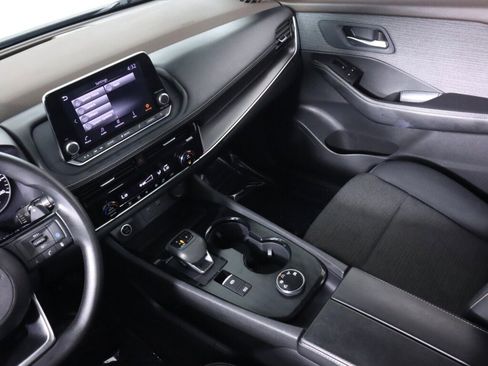 Used 2022 Nissan Rogue SV AWD/4WD image 32
