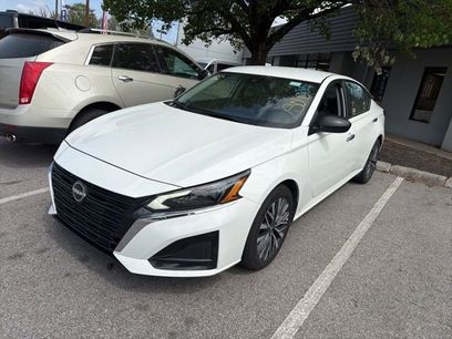 Used 2025 Nissan Altima 2.5 SV