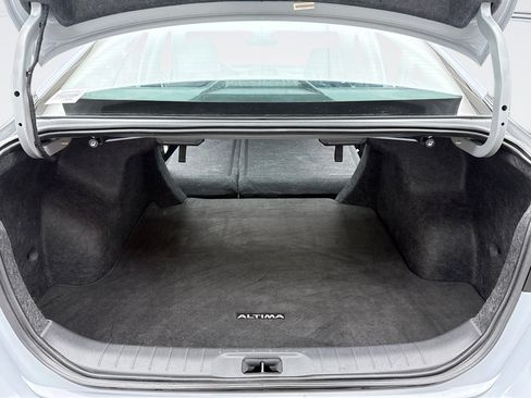 Used 2023 Nissan Altima 2.5 SR image 21