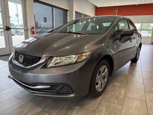 Used 2014 Honda Civic LX image 3