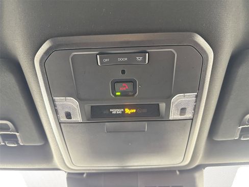 Certified 2025 Toyota Tacoma SR5 image 6