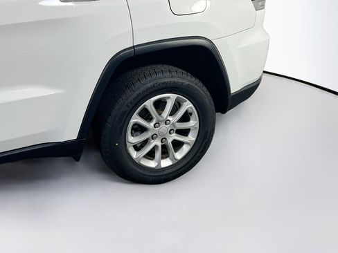 Used 2022 Jeep Grand Cherokee Laredo X image 29