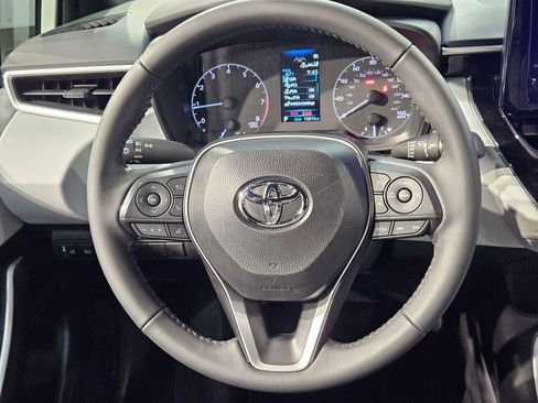 Certified 2025 Toyota Corolla SE FWD image 25