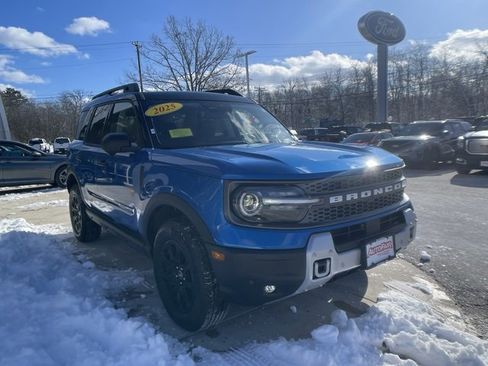 Certified 2025 Ford Bronco Sport Badlands image 2