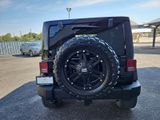 Used 2014 Jeep Wrangler Unlimited Rubicon image 4