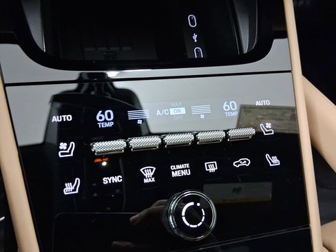 New 2026 Porsche Cayenne image 18