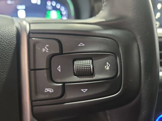 Used 2023 GMC Yukon XL SLT w/ SLT Luxury Package AWD/4WD image 16