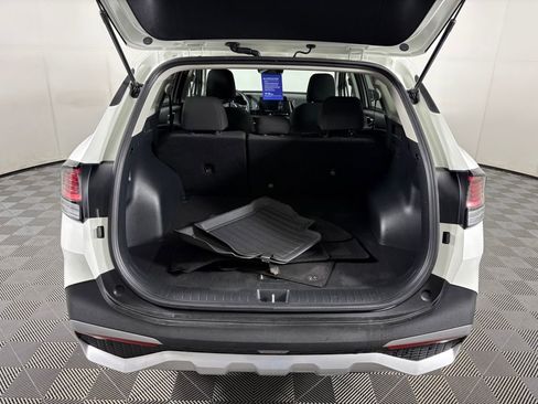 Used 2025 Kia Sportage LX image 30