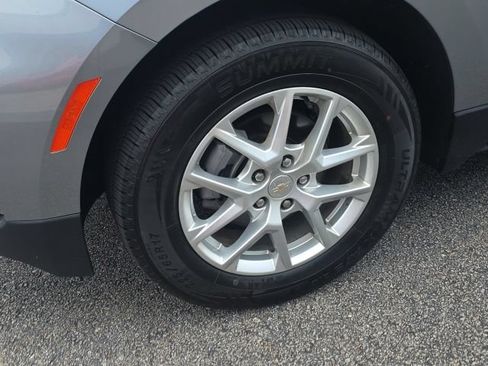 Used 2024 Chevrolet Equinox LT AWD/4WD image 9
