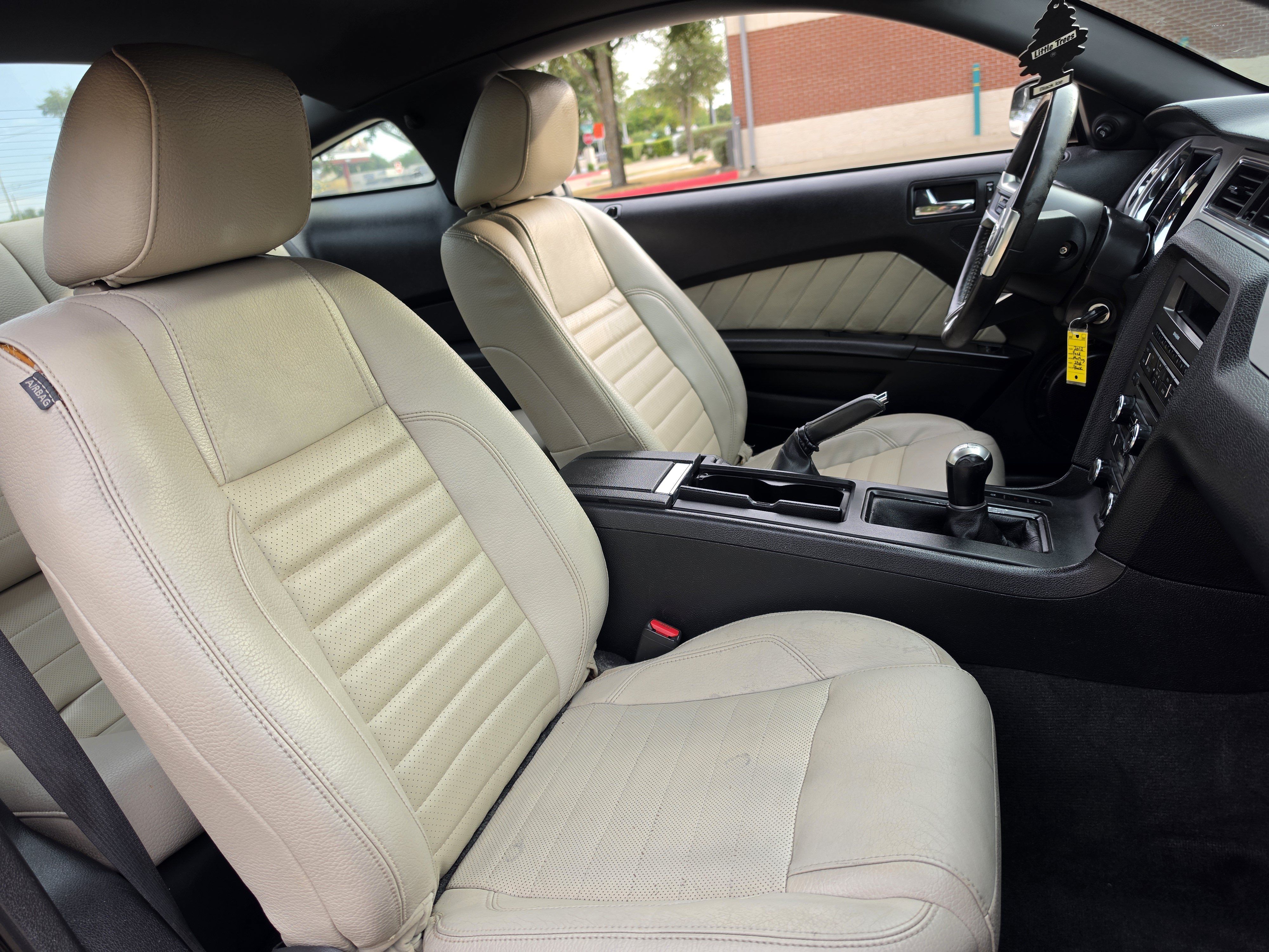 Used 2012 Ford Mustang Premium w/ V6 Performance Pkg RWD image 13