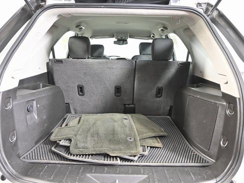 Used 2017 Chevrolet Equinox LS image 16