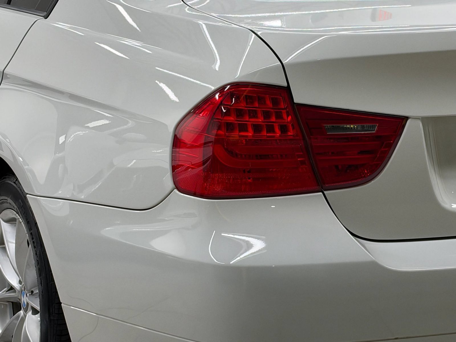 Used 2010 BMW 328i Sedan RWD image 11