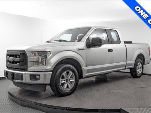 Used 2017 Ford F150 XL w/ Equipment Group 101A Mid RWD image 2