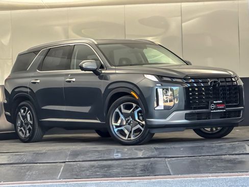 Used 2023 Hyundai Palisade SEL w/ Premium Package AWD/4WD image 1
