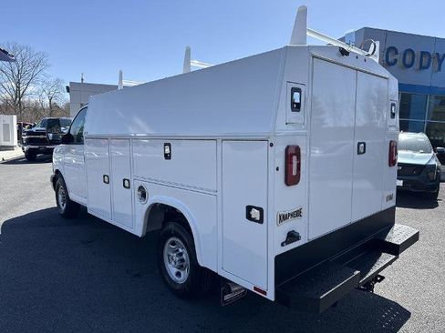 New 2024 Chevrolet Express 3500 w/ Power Convenience Package image 3