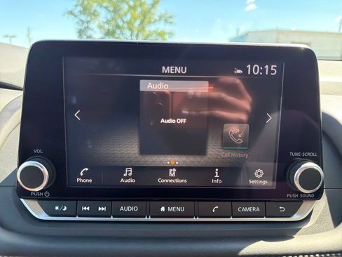 Used 2025 Nissan Rogue SV w/ SV Premium Package FWD image 39