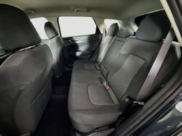 Used 2023 Kia Sportage LX AWD/4WD image 23