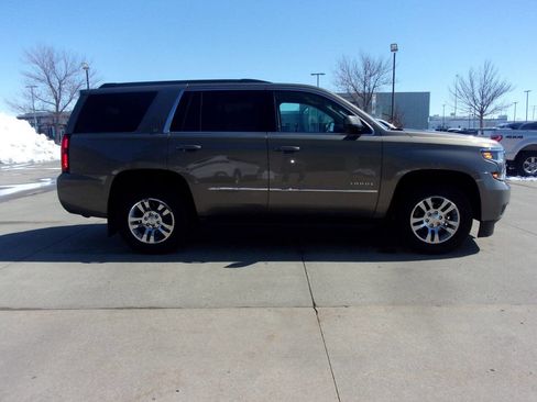 Used 2018 Chevrolet Tahoe LT w/ Luxury Package image 5