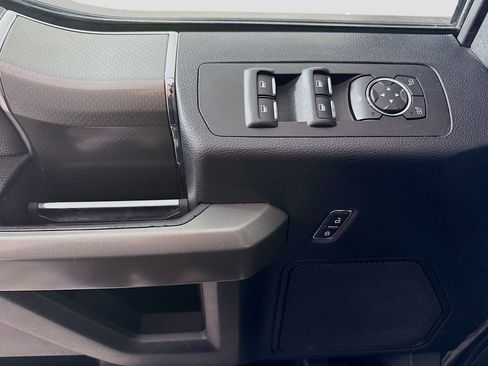 Used 2017 Ford F150 XLT w/ Equipment Group 302A Luxury image 18