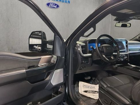 Used 2026 Ford F250 Platinum AWD/4WD image 32
