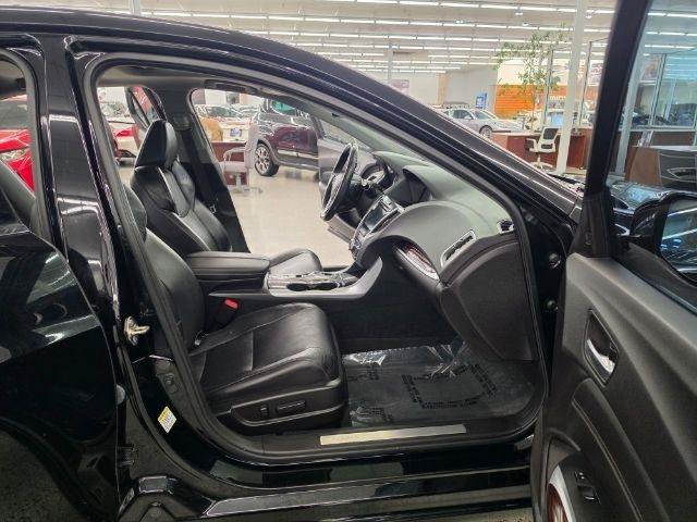 Used 2015 Acura TLX w/ Technology Package FWD image 37