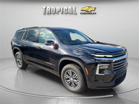New 2026 Chevrolet Traverse LT w/ Driver Confidence Package image 7