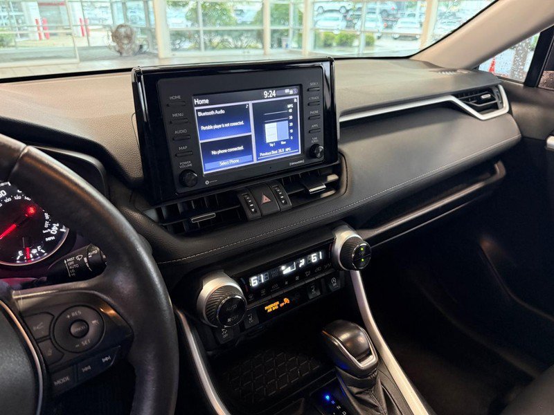 Used 2021 Toyota RAV4 XLE Premium AWD/4WD image 24