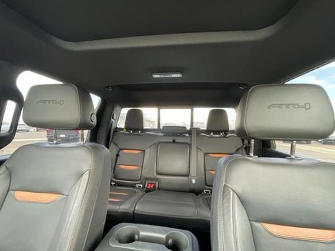 Used 2022 GMC Sierra 3500 AT4 w/ AT4 Premium Plus Package AWD/4WD image 9