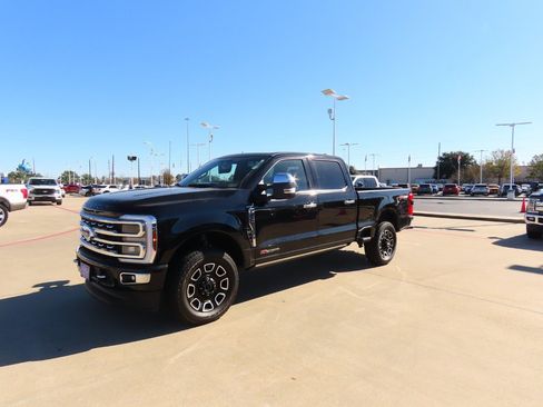 Certified 2024 Ford F250 Platinum image 2