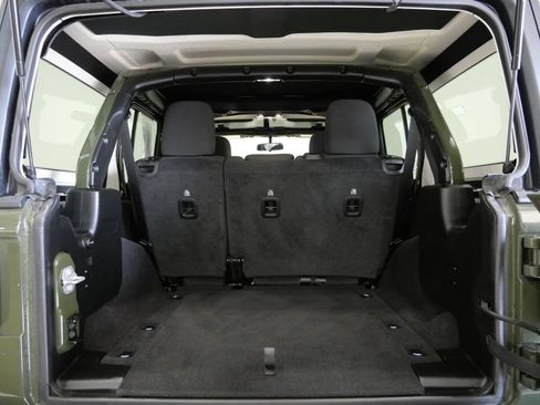 Used 2023 Jeep Wrangler Unlimited Sport AWD/4WD image 25