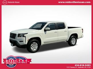 Used 2024 Nissan Frontier SV video 1