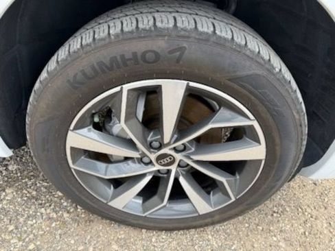 Used 2023 Audi Q5 2.0T Premium w/ Convenience Package AWD/4WD image 18