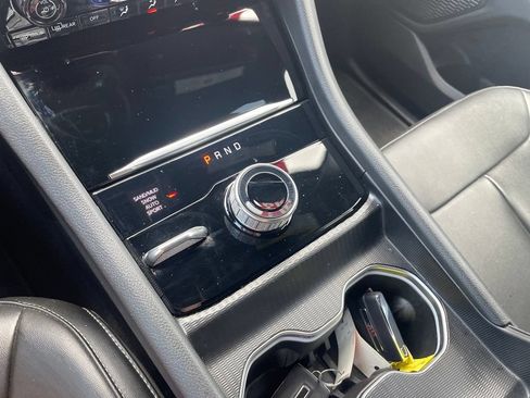 Used 2024 Jeep Grand Cherokee Limited AWD/4WD image 18