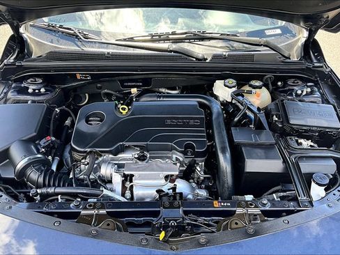 Used 2023 Chevrolet Malibu LT FWD image 10