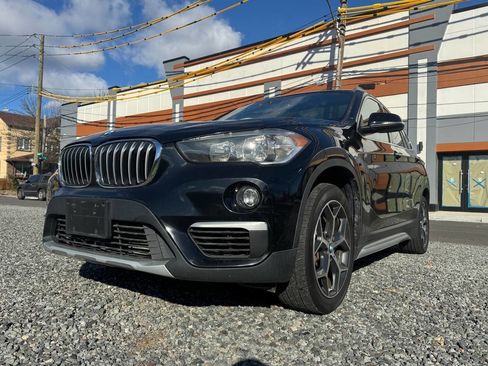 Used 2018 BMW X1 xDrive28i w/ Convenience Package image 1