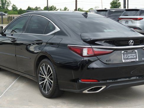 Used 2023 Lexus ES 350 w/ Premium Package FWD image 8
