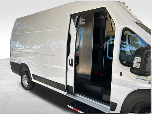 Used 2024 RAM ProMaster 3500 w/ Delivery Van Package image 22